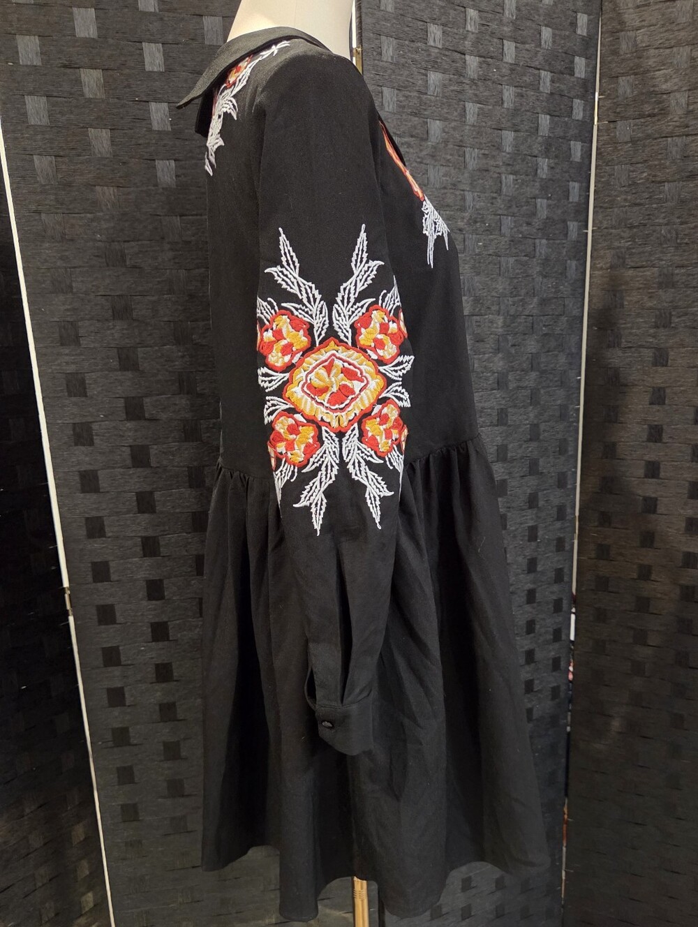 NWT Black Floral Embroidered Boho Long Sleeve Smock Mini Dress Small - Picture 6 of 15